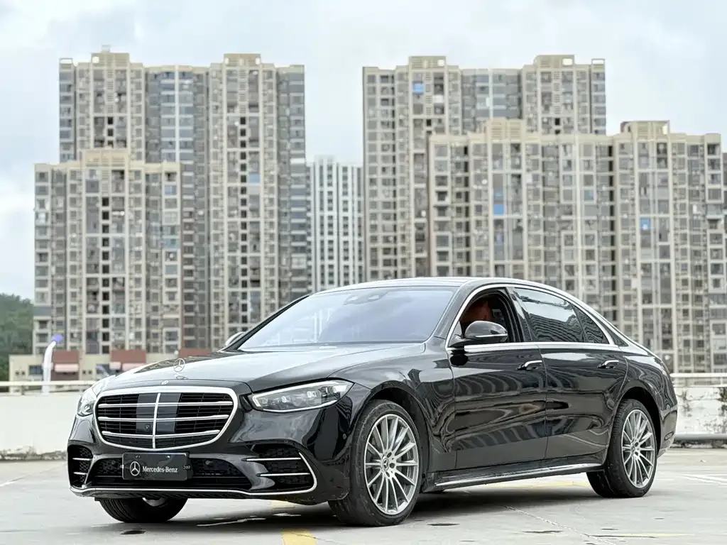 Mercedes-Benz S-Class — фото 1