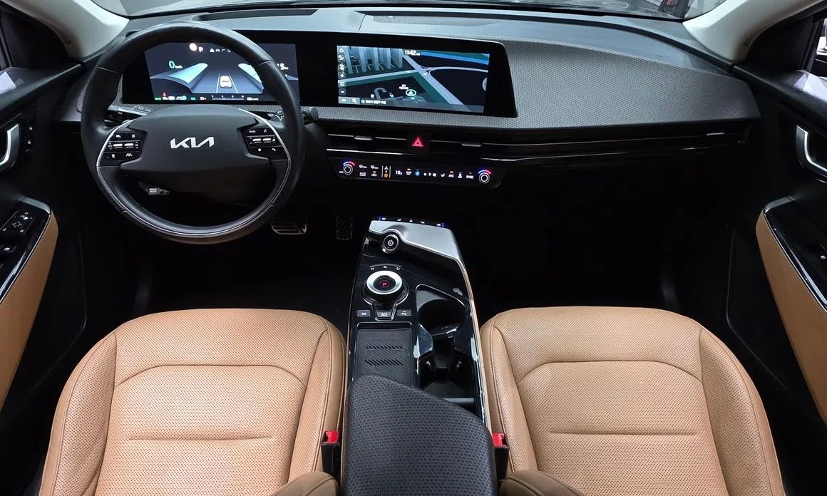 Kia EV6 — фото 8