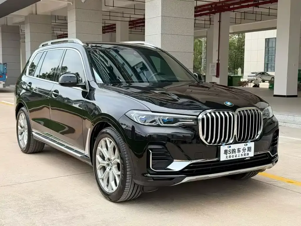 BMW X7 — фото 6