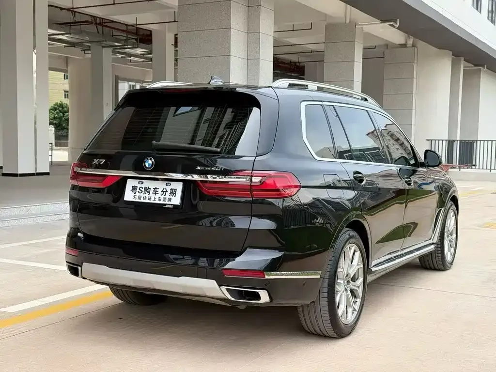 BMW X7 — фото 7
