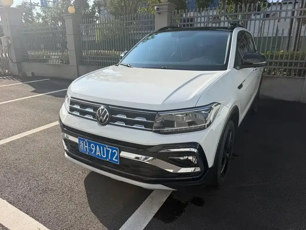 Volkswagen T-Cross — фото 1
