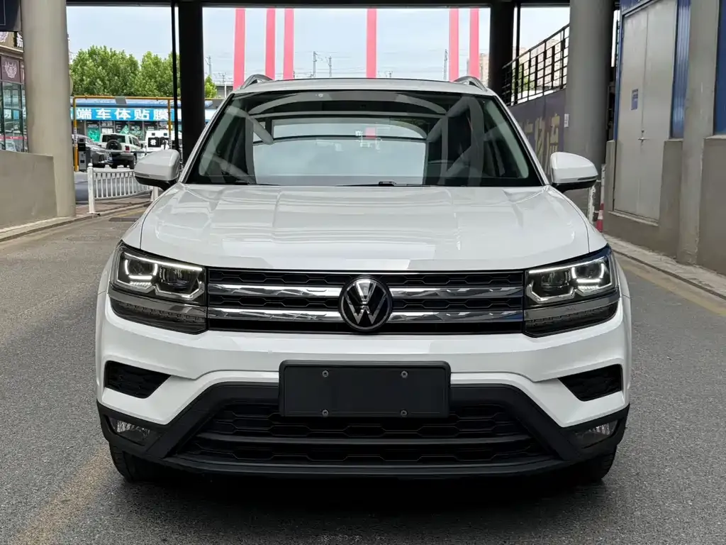Volkswagen Tharu — фото 3