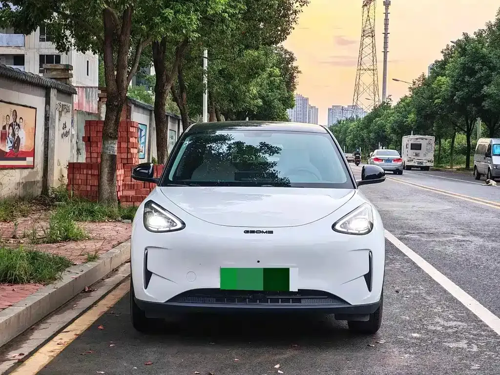 Geely Starburst — фото 10