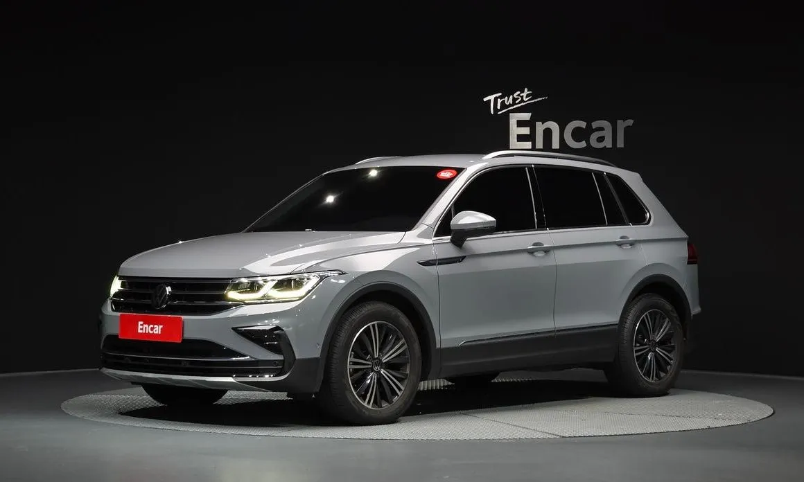 Volkswagen Tiguan — фото 1