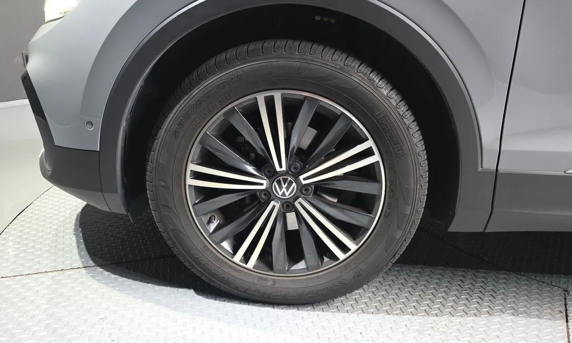 Volkswagen Tiguan — фото 4