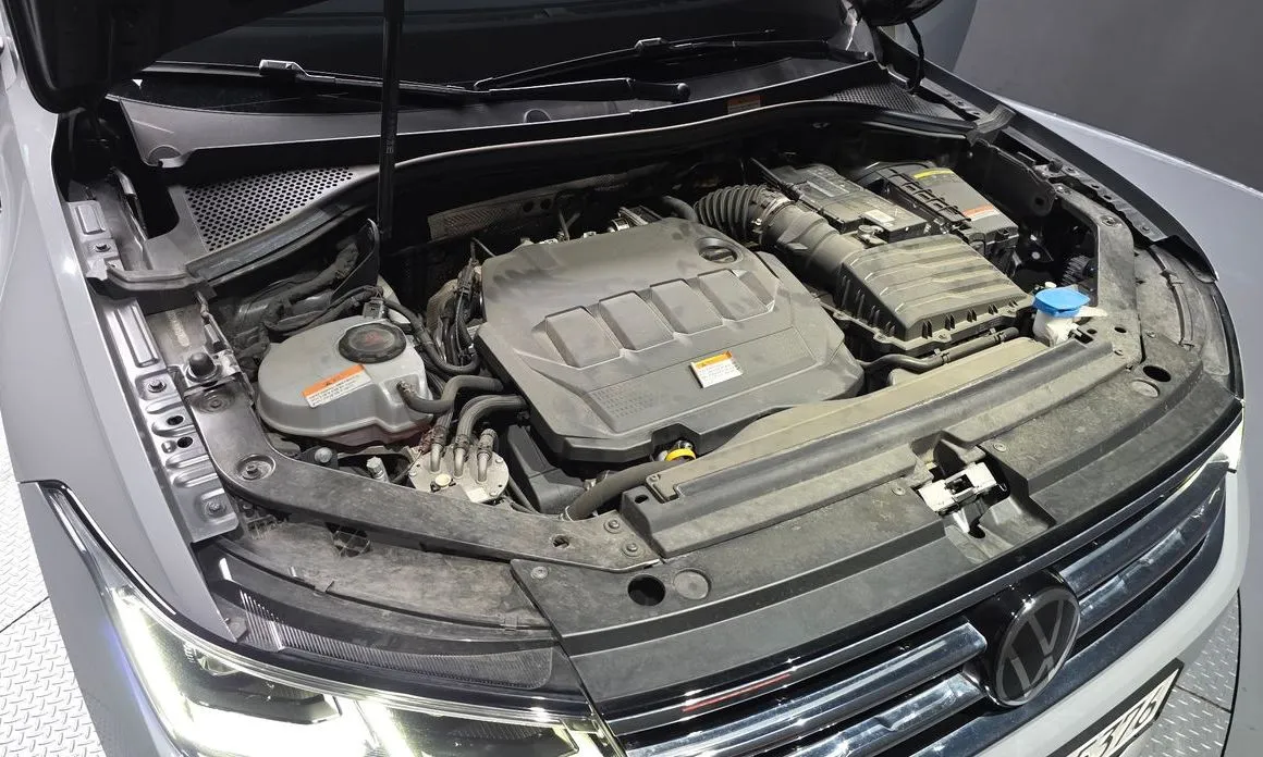 Volkswagen Tiguan — фото 6