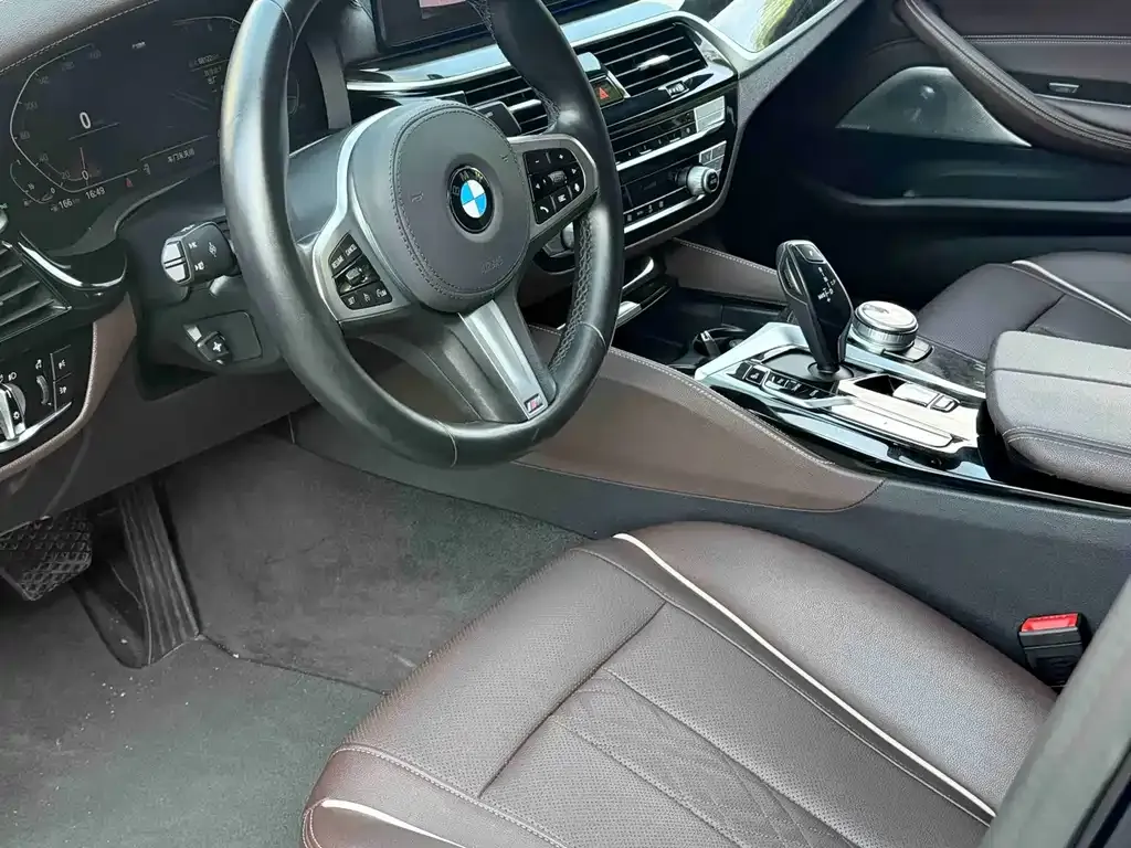 BMW 5 Series — фото 2