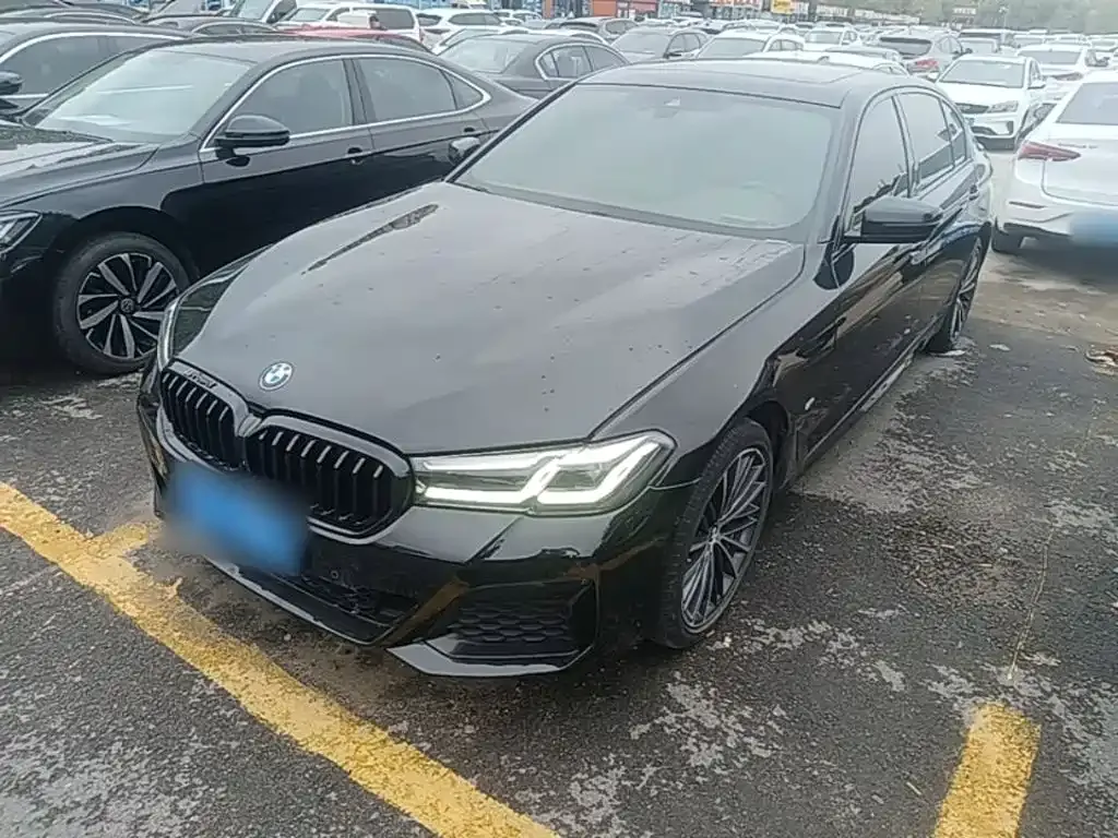 BMW 5 Series — фото 10