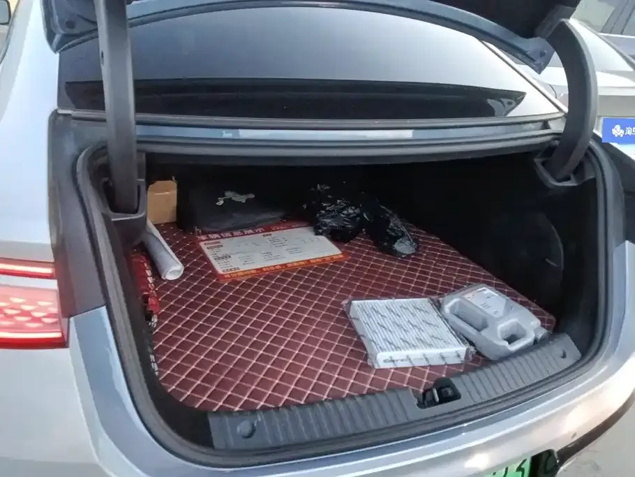 BYD Seal — фото 6