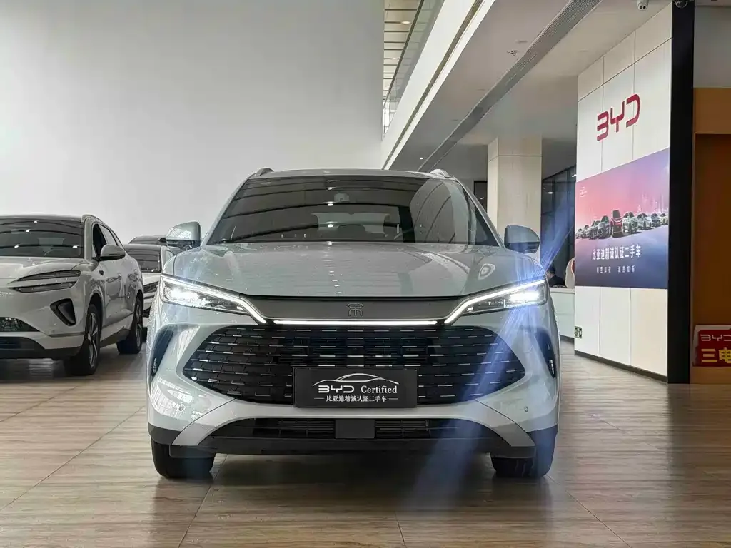 BYD L DM-i — фото 2