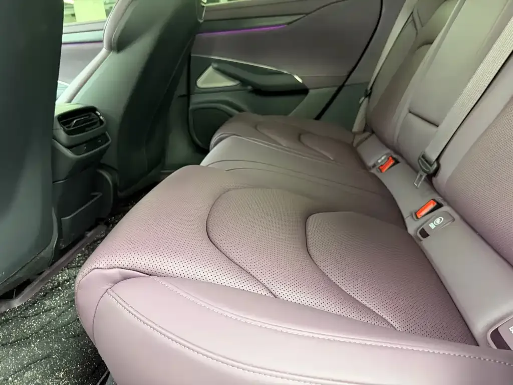 Xiaomi SU7 — фото 8