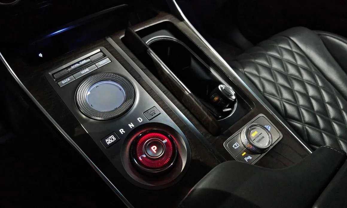 Genesis GV80 — фото 10