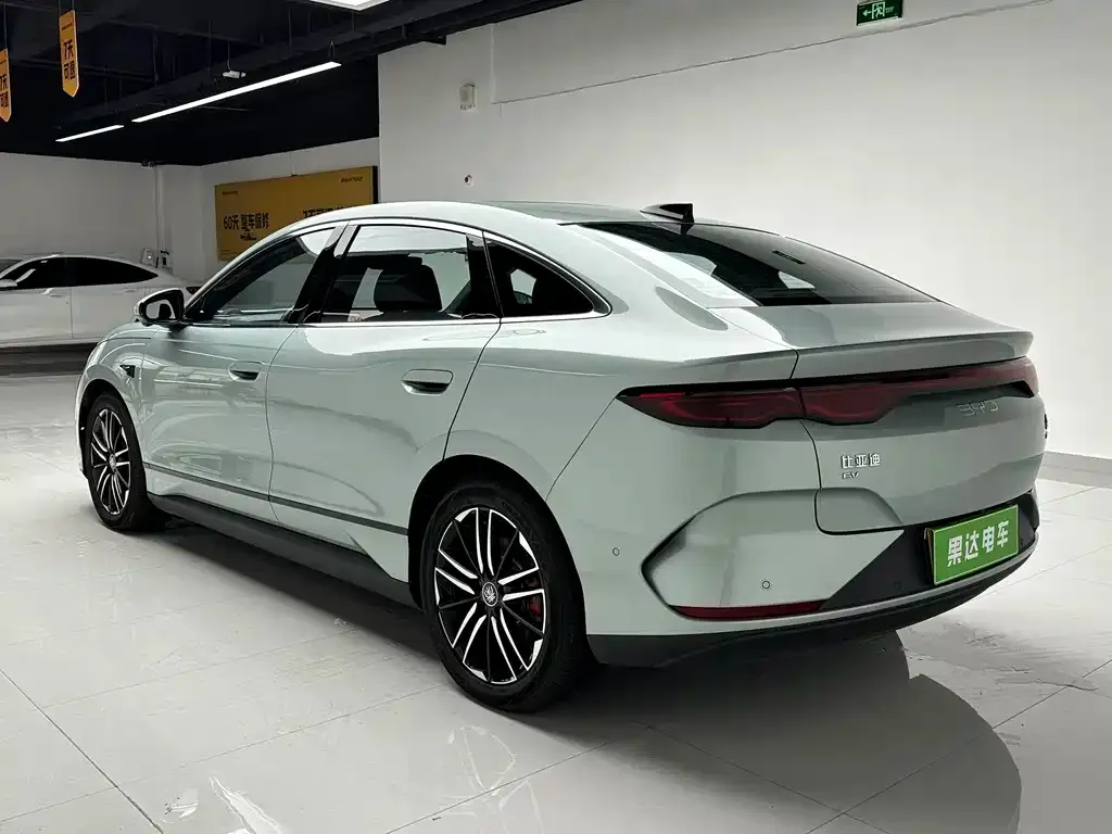 BYD Qin L — фото 9
