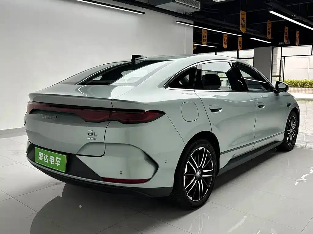 BYD Qin L — фото 6