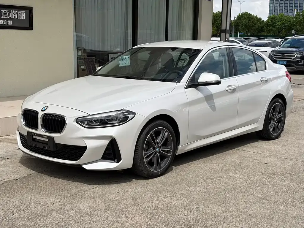 BMW 1 Series — фото 1