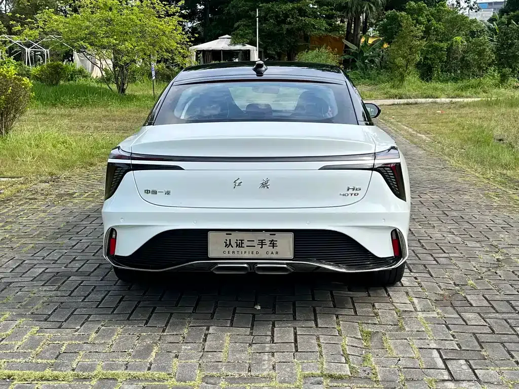 Hongqi H6 — фото 6