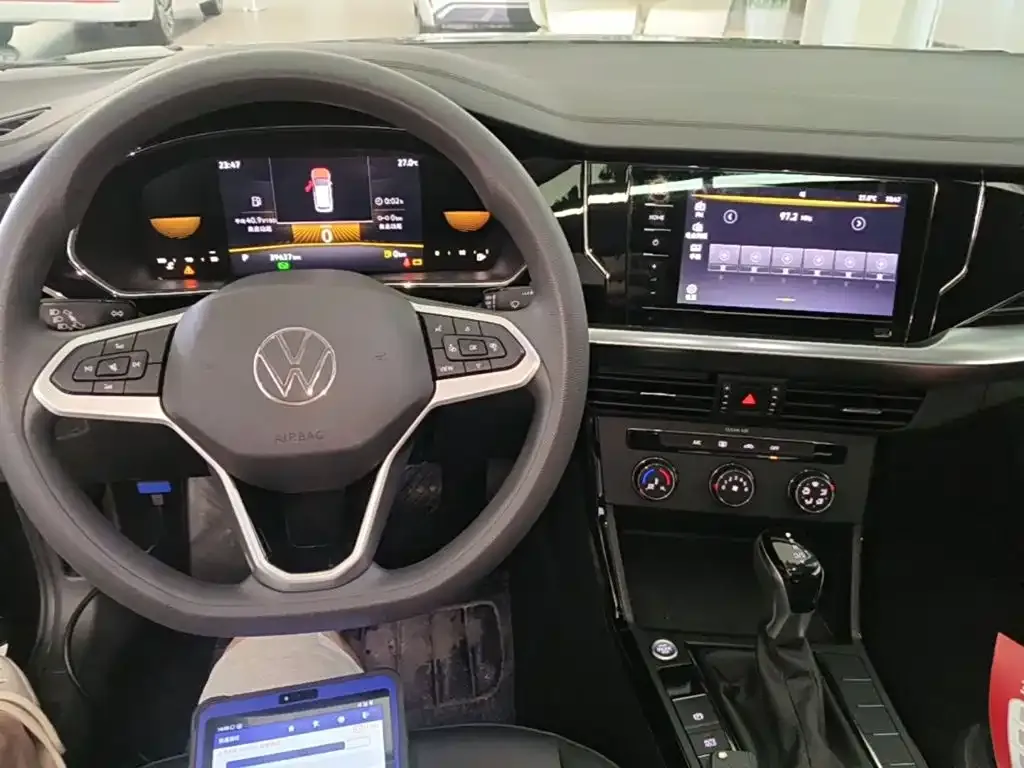 Volkswagen Passat — фото 8