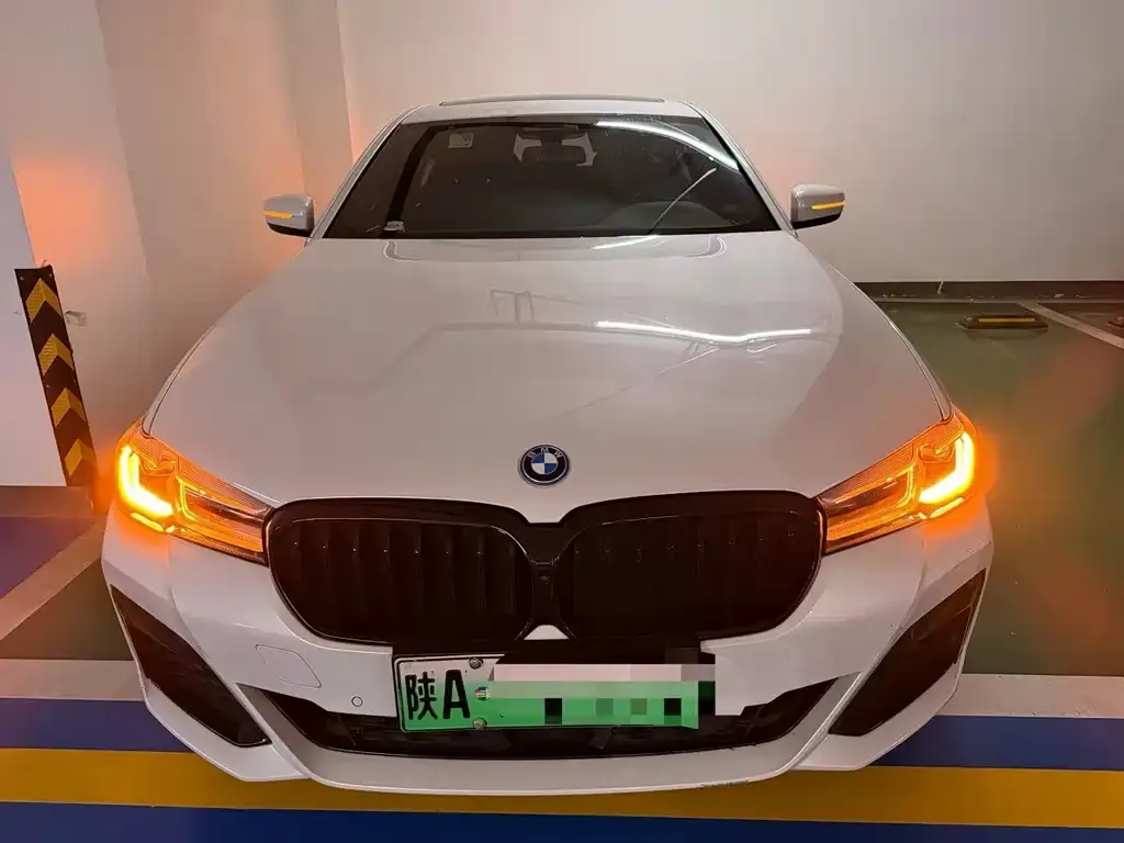 BMW 5 Series New Energy — фото 1