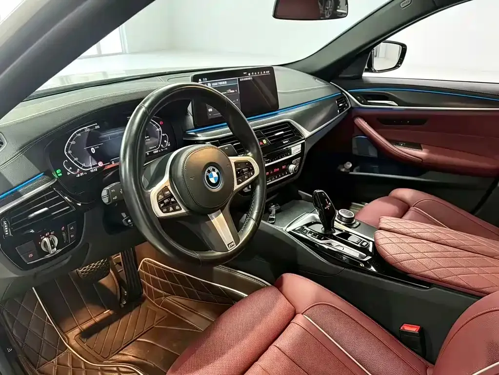 BMW 5 Series New Energy — фото 9