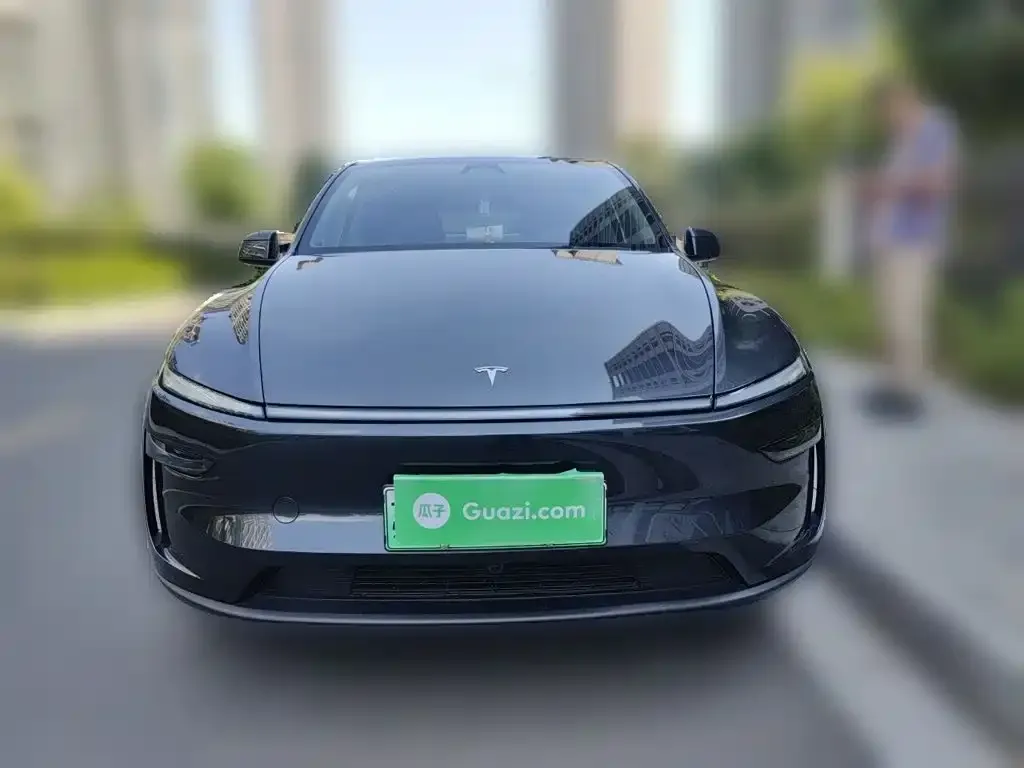 Tesla Model Y — фото 7
