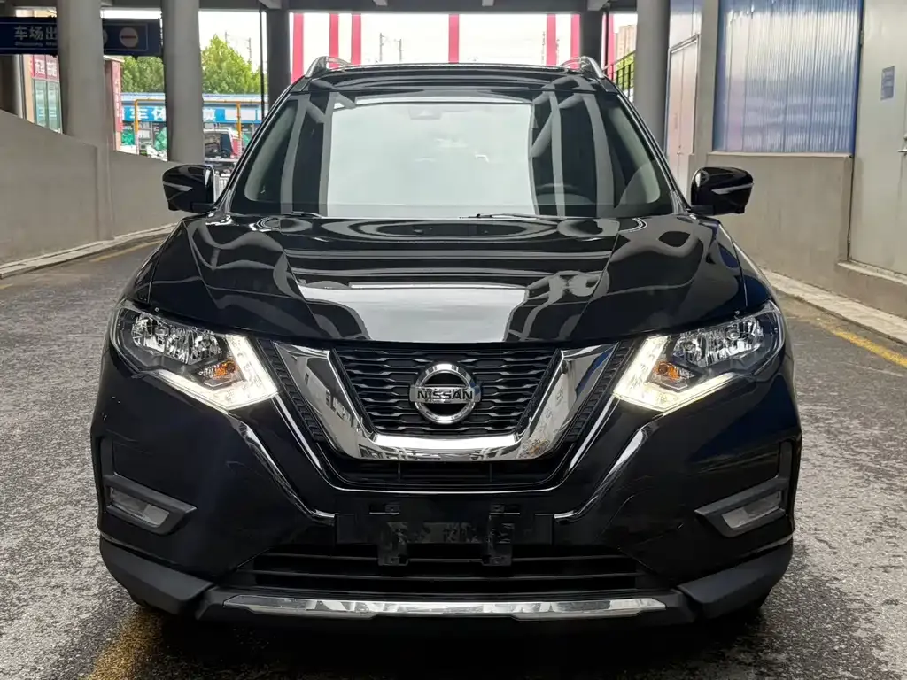 Nissan X-Trail — фото 7
