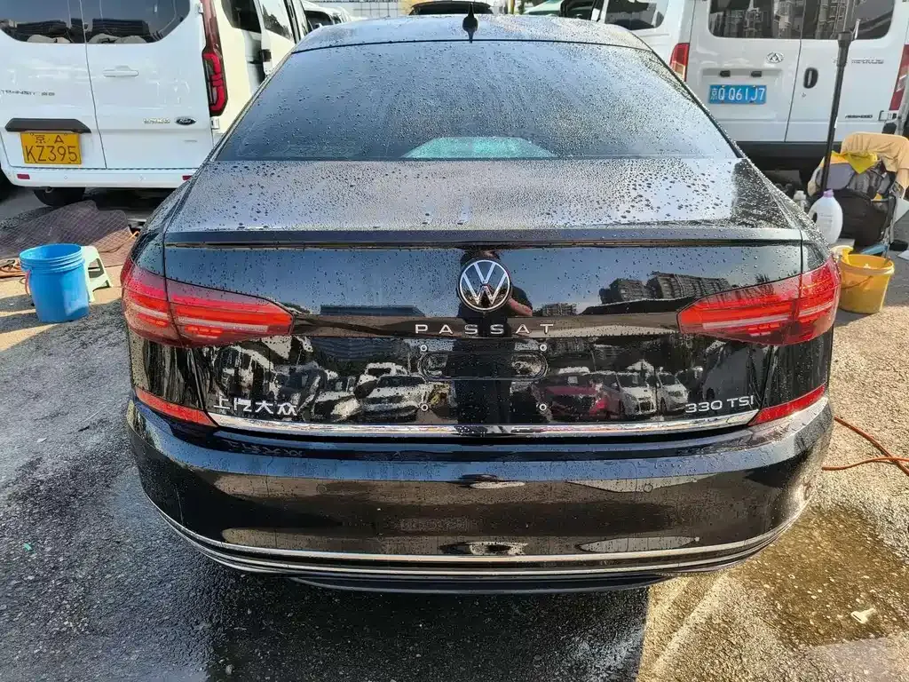 Volkswagen Passat — фото 8