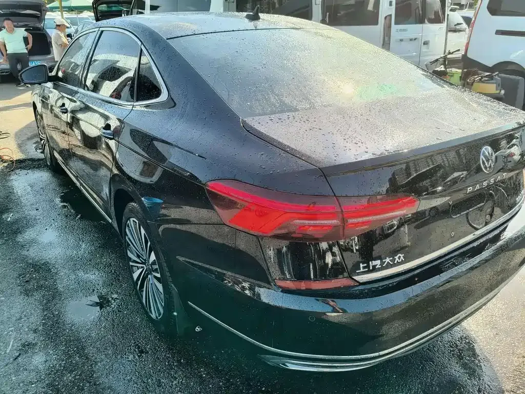 Volkswagen Passat — фото 9