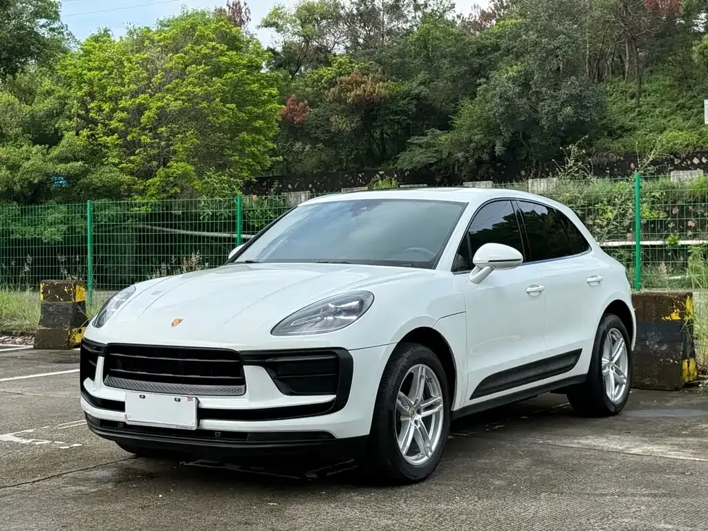 Porsche Macan — фото 1