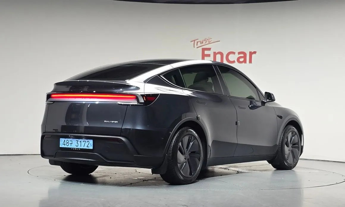Tesla Model Y — фото 3