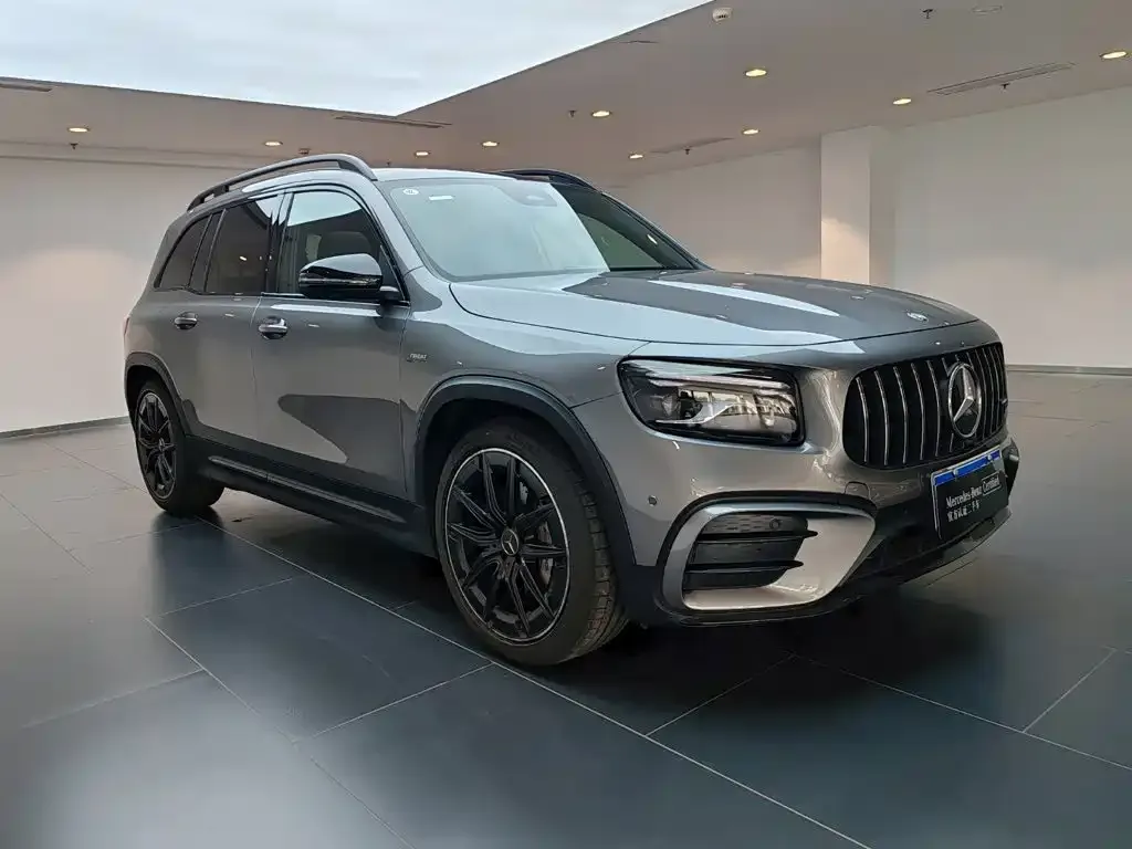 Mercedes-Benz GLB AMG — фото 10