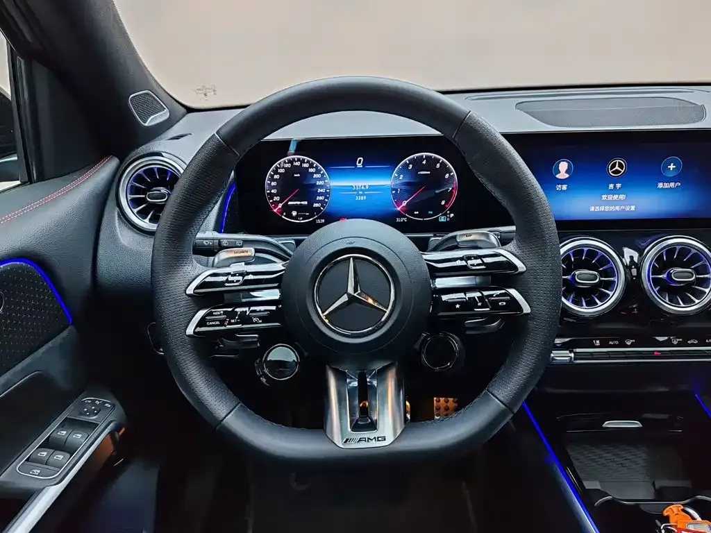 Mercedes-Benz GLB AMG — фото 7