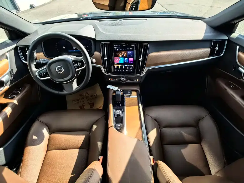 Volvo S90 — фото 3
