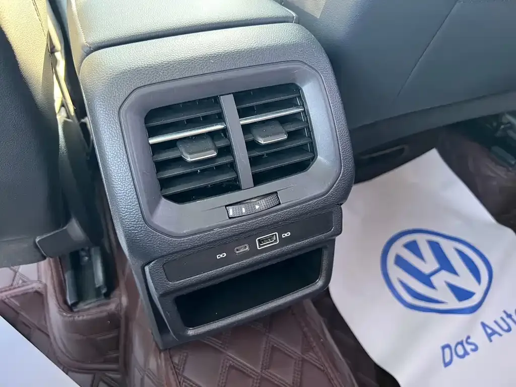 Volkswagen Tharu — фото 4