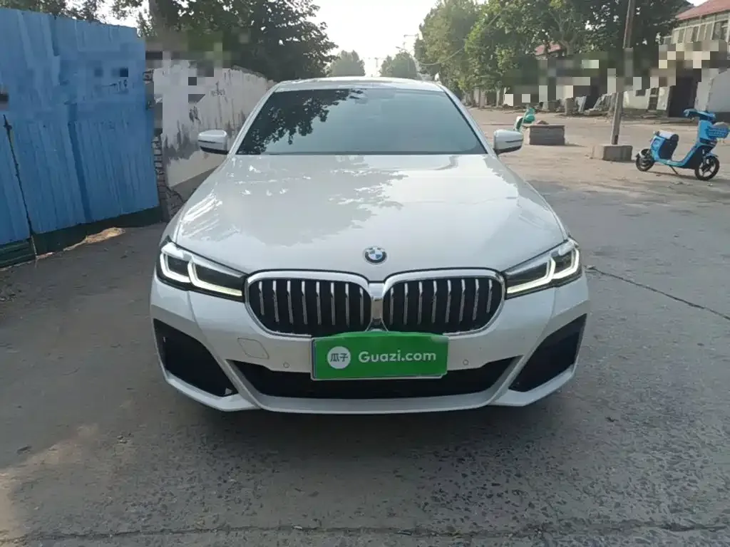 BMW 5 Series — фото 10