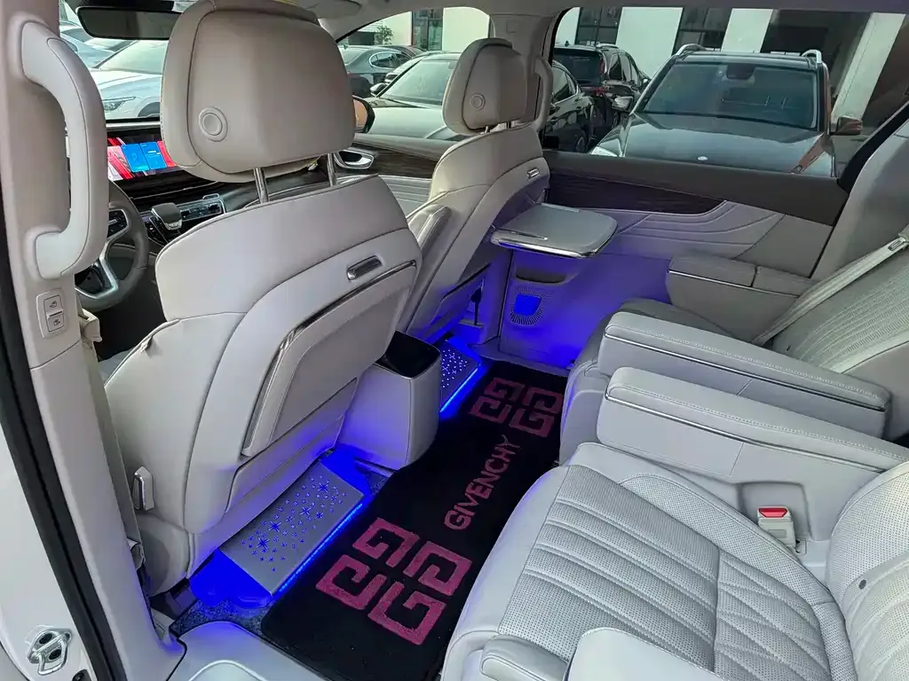 Roewe iMAX8 — фото 3