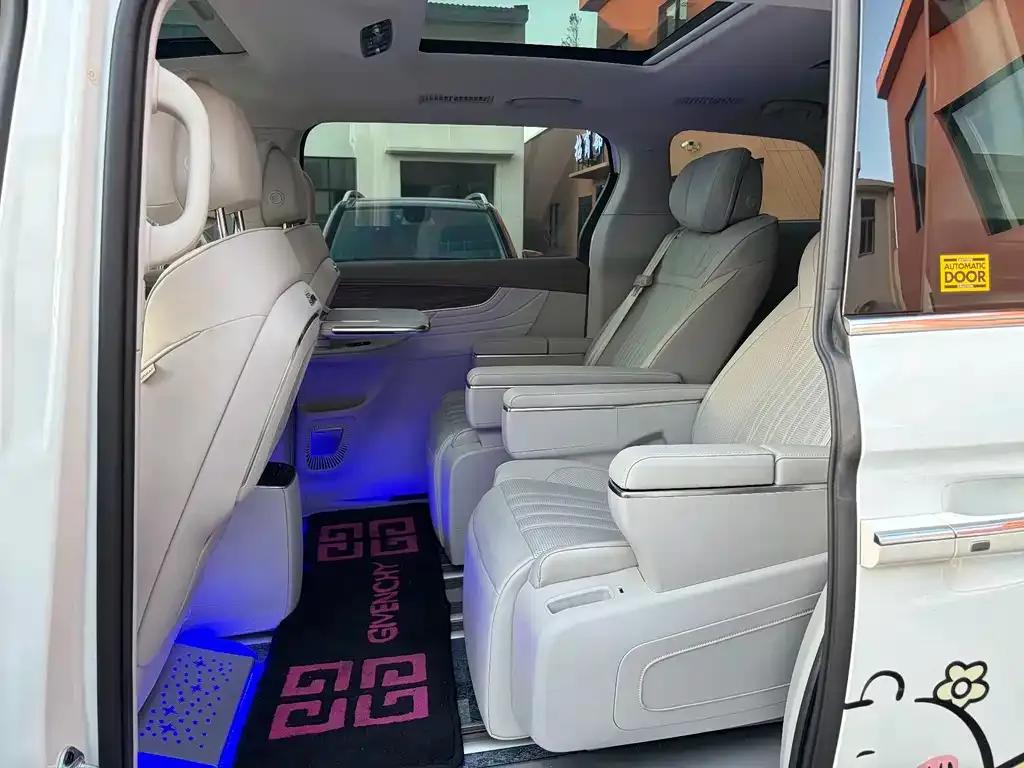 Roewe iMAX8 — фото 6