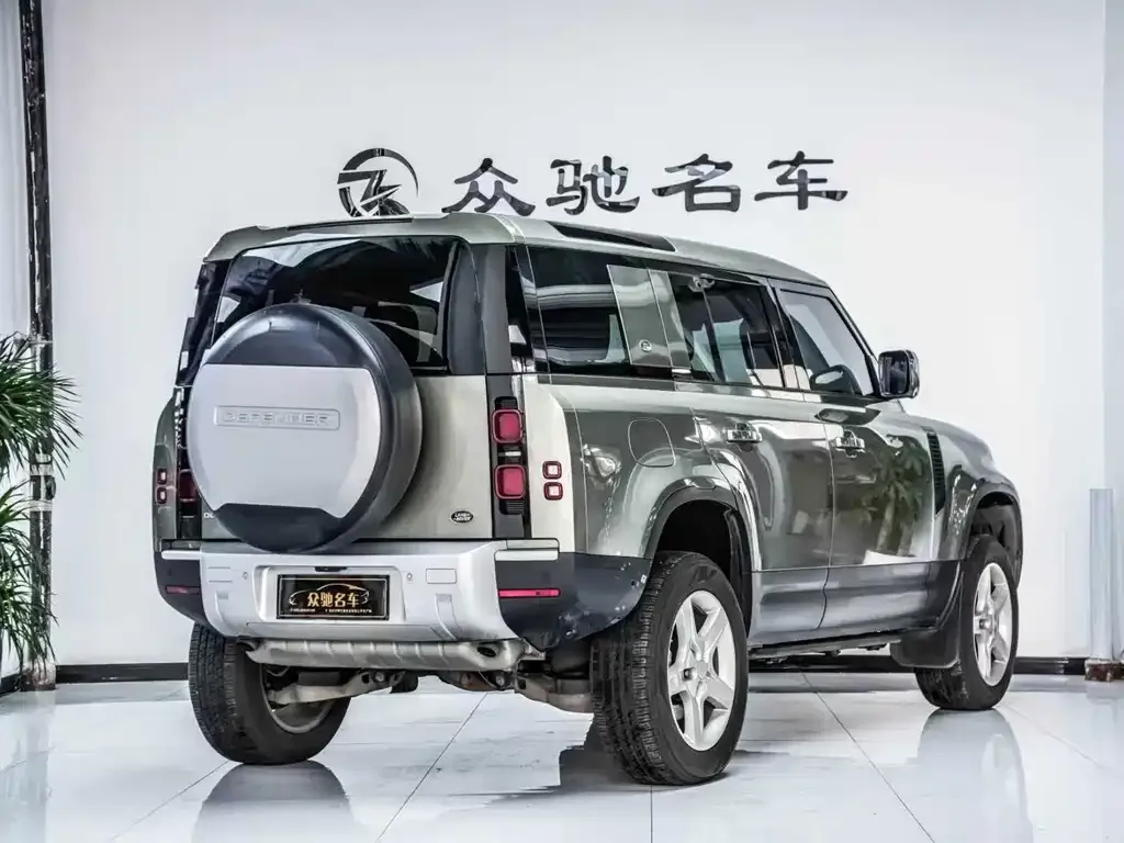 Land Rover Defender — фото 4