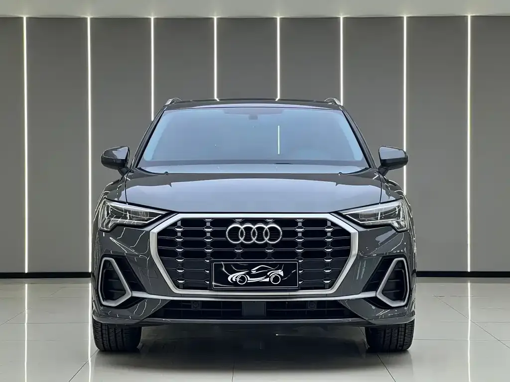 Audi Q3 — фото 5