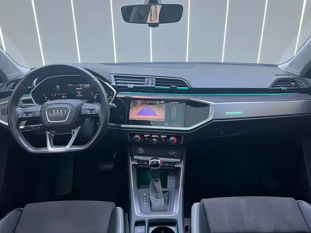 Audi Q3 — фото 4