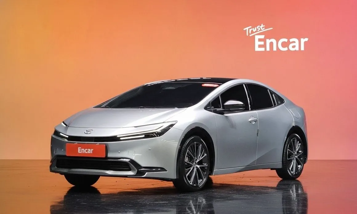 Toyota Prius — фото 1