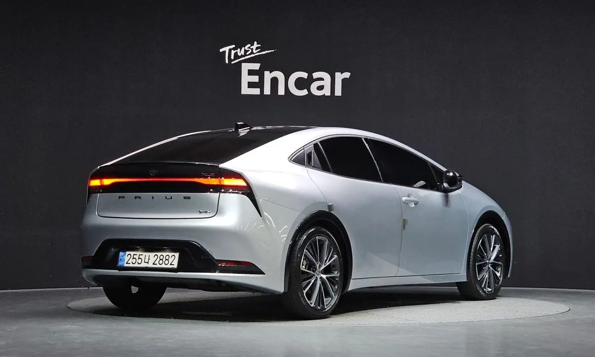 Toyota Prius — фото 8