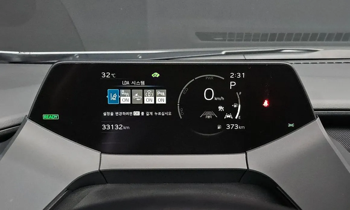 Toyota Prius — фото 3
