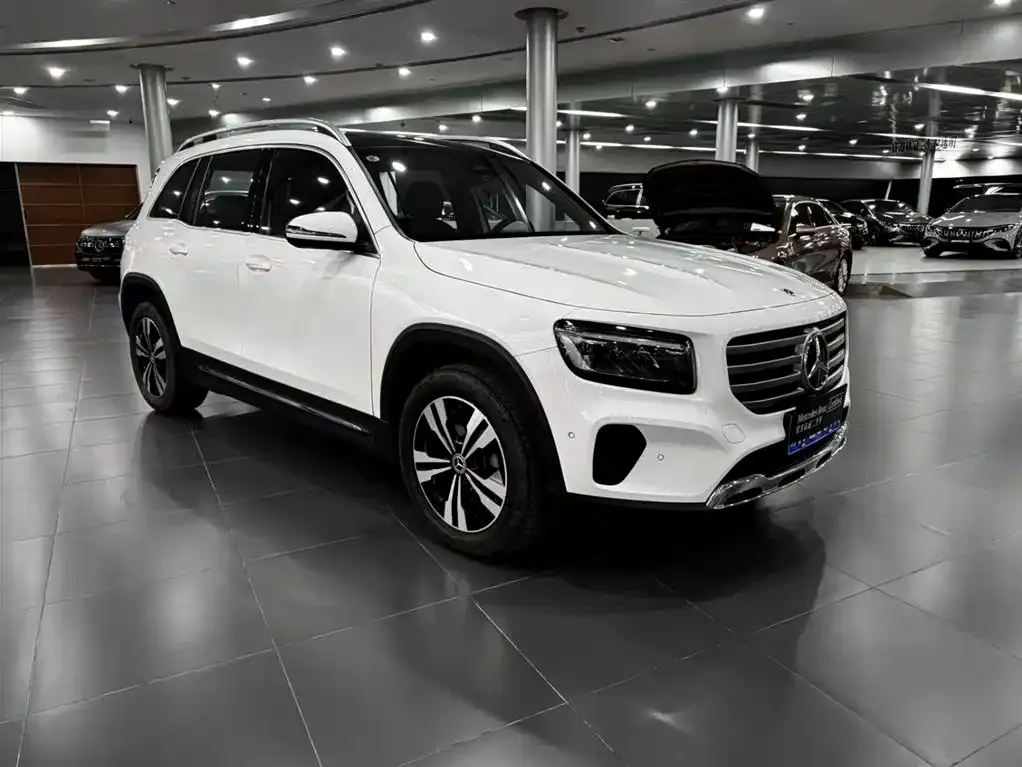 Mercedes-Benz GLB — фото 7