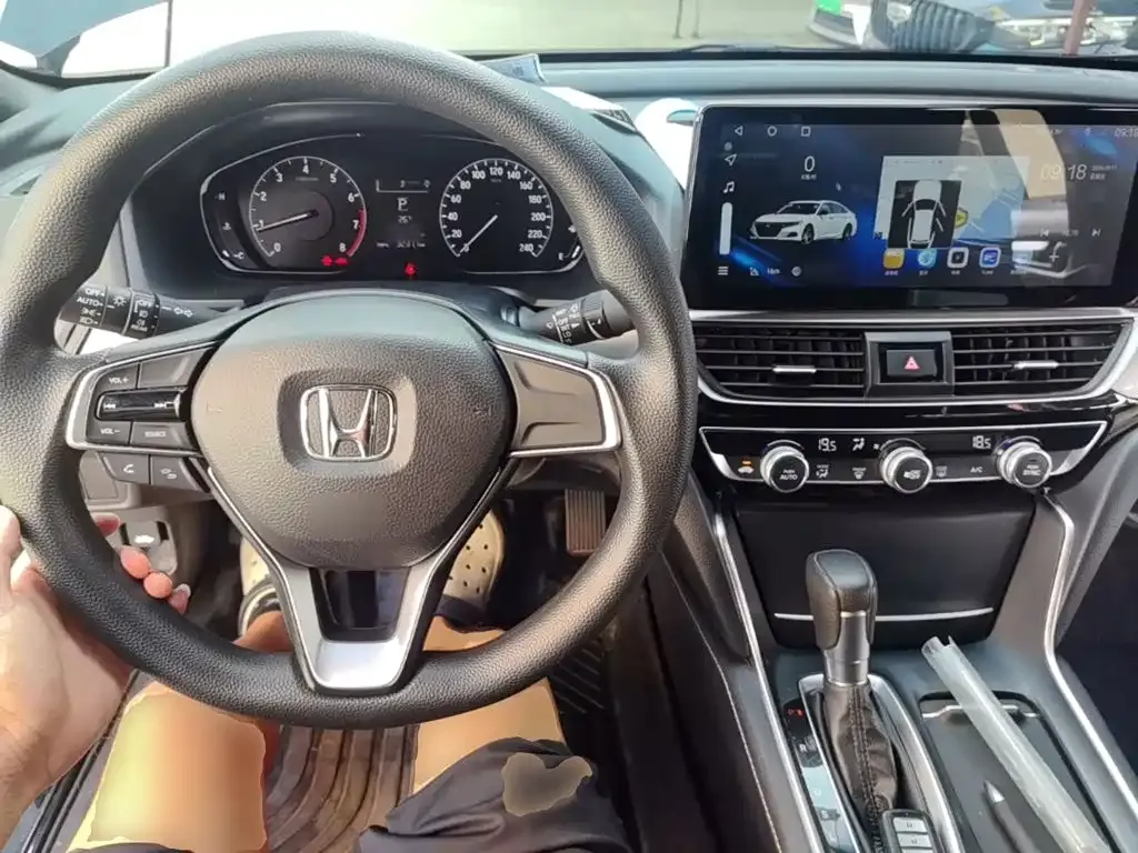Honda Inspire — фото 10