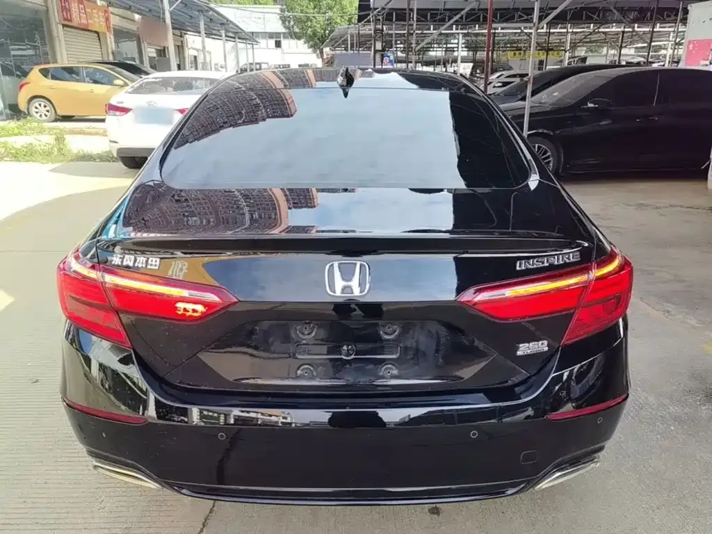 Honda Inspire — фото 2