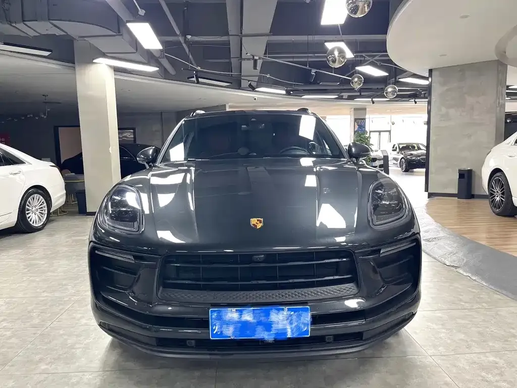 Porsche Macan — фото 1