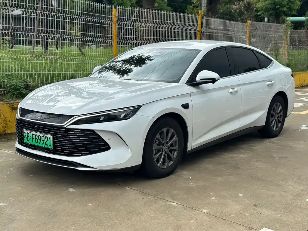 BYD Qin L — фото 1