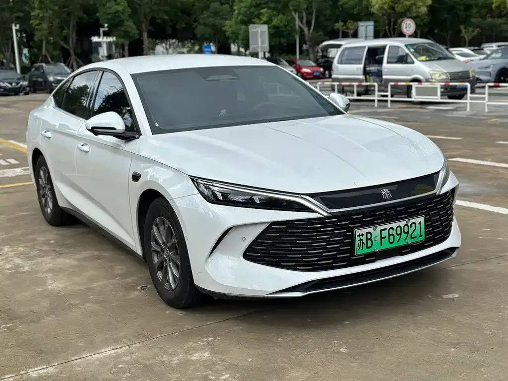 BYD Qin L — фото 5