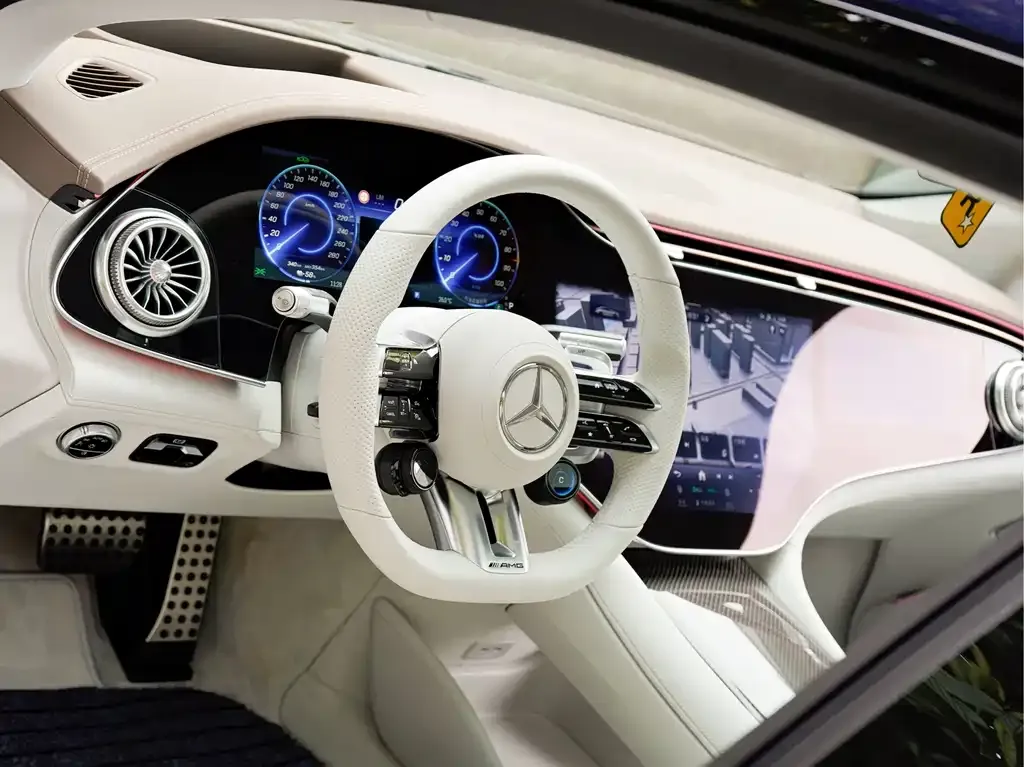 Mercedes-Benz EQS AMG — фото 2