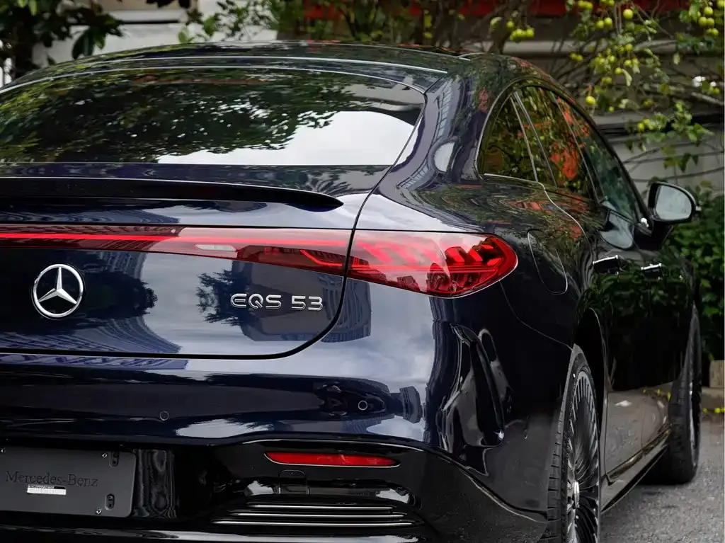 Mercedes-Benz EQS AMG — фото 4